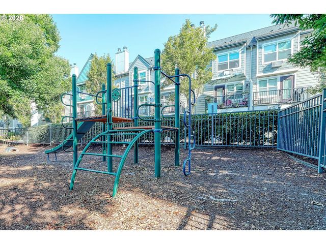 1814 Se CUTTER Ln, Vancouver, WA 98661