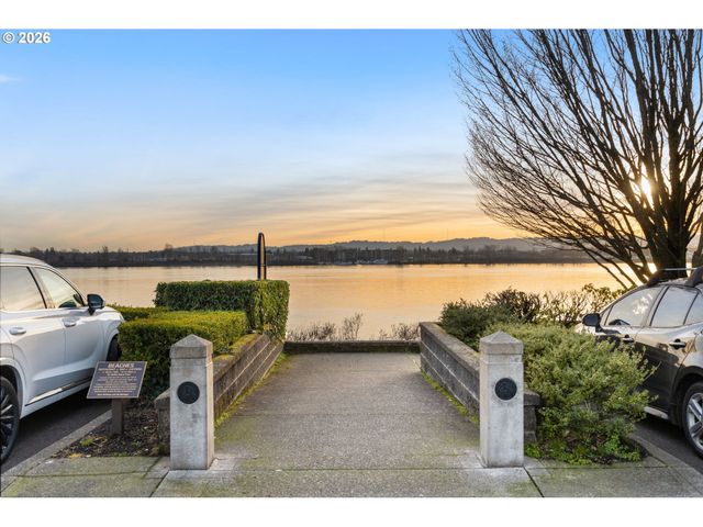 1814 Se CUTTER Ln, Vancouver, WA 98661