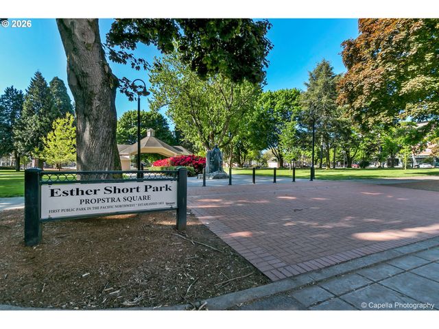 1814 Se CUTTER Ln, Vancouver, WA 98661