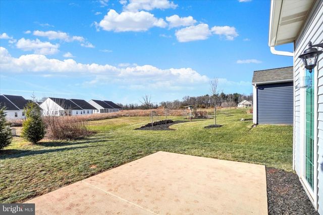 922 SHADOWBROOKE DR, Dover, PA 17315