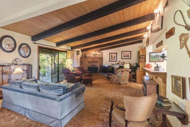 3414 Royal Road, Vista, CA 92084