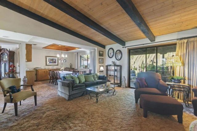 3414 Royal Road, Vista, CA 92084