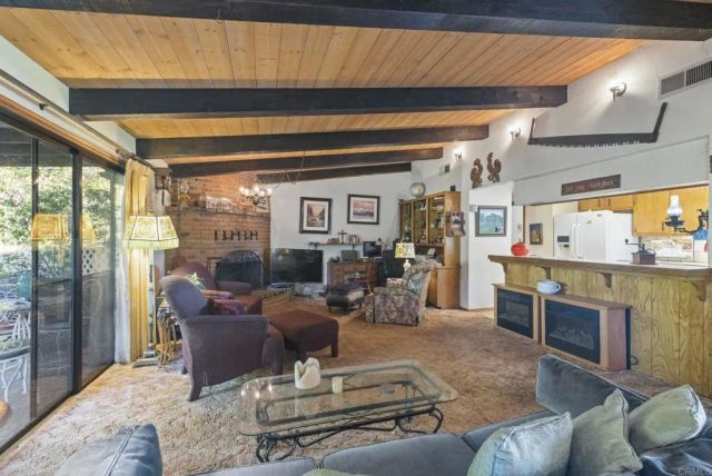 3414 Royal Road, Vista, CA 92084