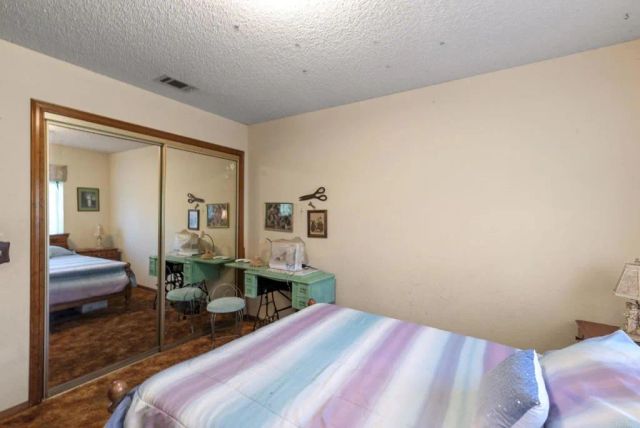 3414 Royal Road, Vista, CA 92084