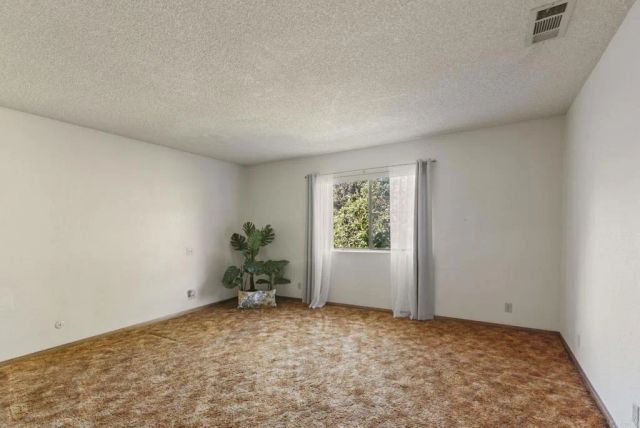 3414 Royal Road, Vista, CA 92084