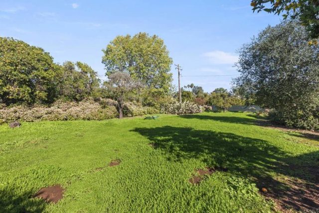 3414 Royal Road, Vista, CA 92084