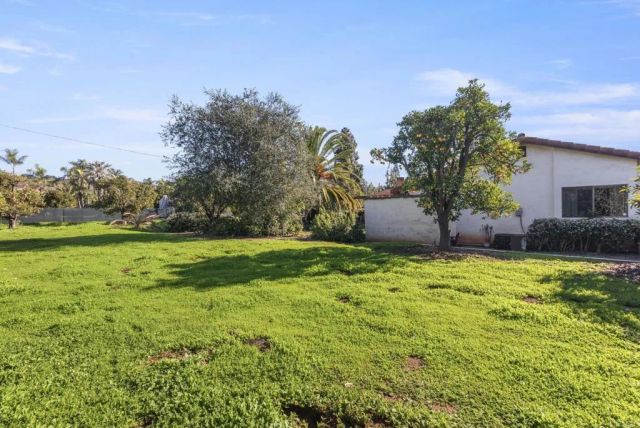 3414 Royal Road, Vista, CA 92084