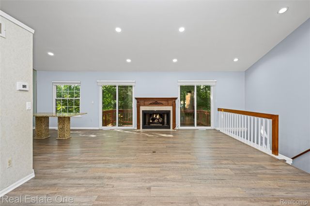 7332 Meadowridge Circle, West Bloomfield Charter Township, MI 48322