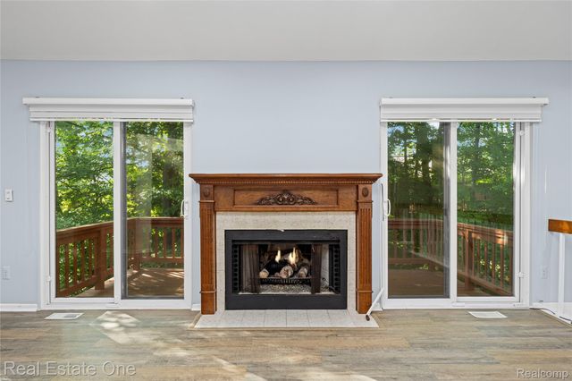 7332 Meadowridge Circle, West Bloomfield Charter Township, MI 48322