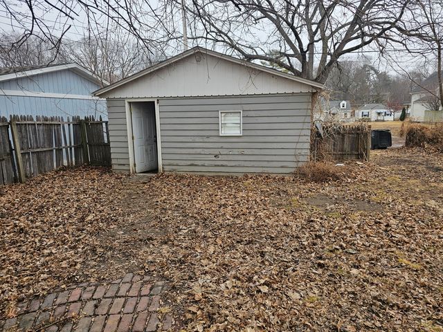 1114 25th Street, Moline, IL 61265