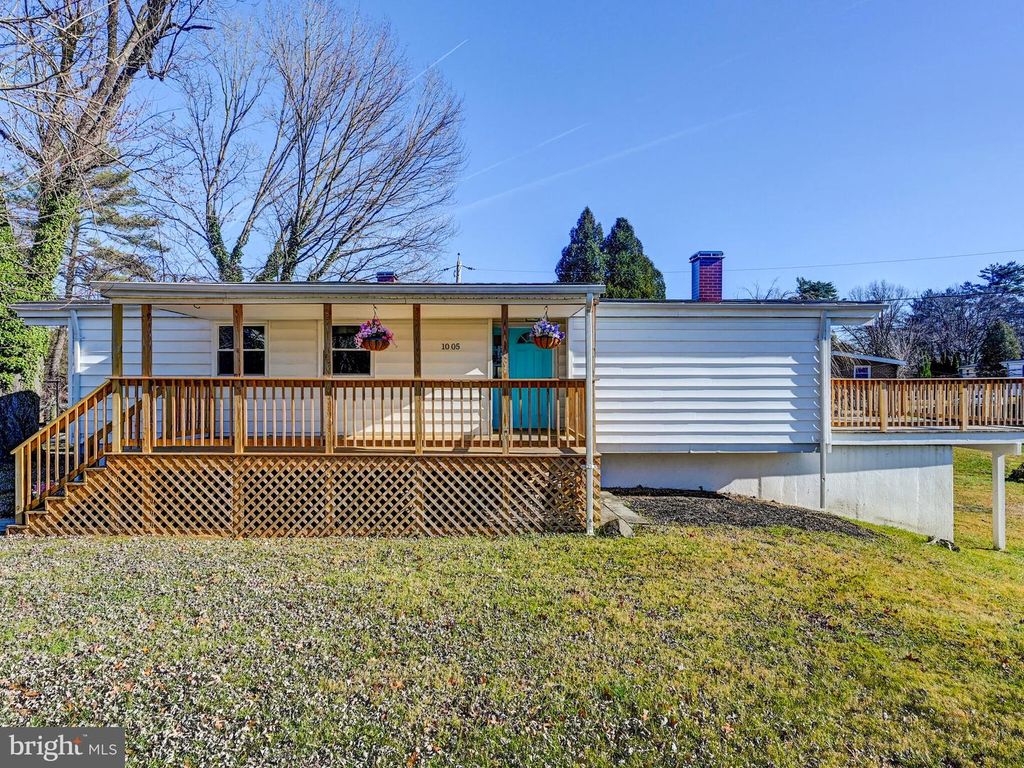 1005 PARKVALLEY CT, Baltimore, MD 21208