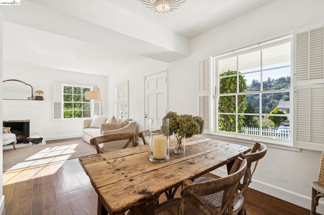 6200 Aspinwall Rd, Oakland, CA 94611