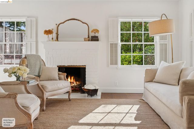 6200 Aspinwall Rd, Oakland, CA 94611
