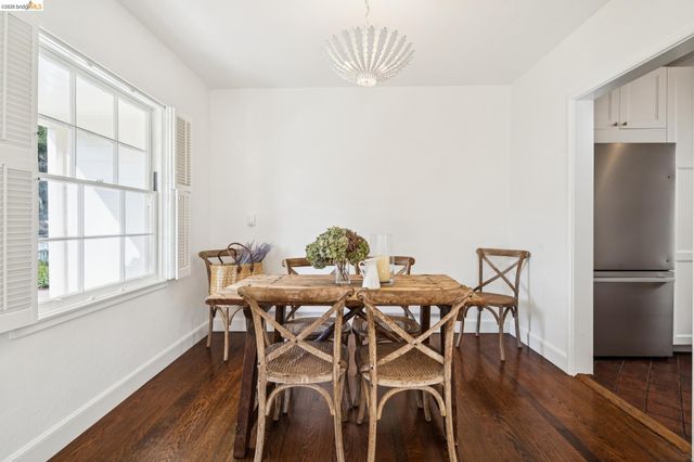 6200 Aspinwall Rd, Oakland, CA 94611