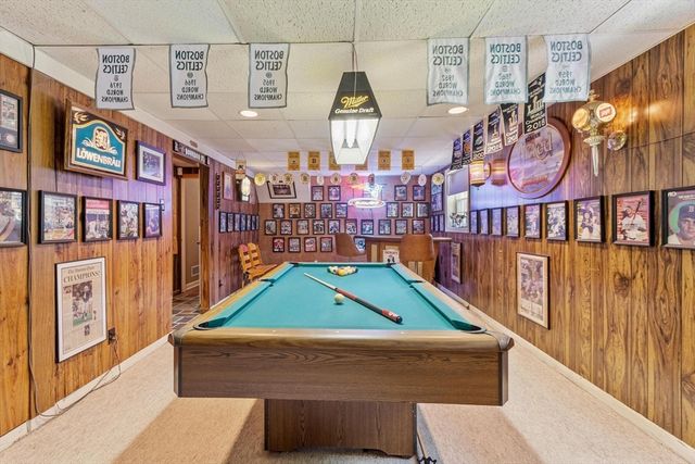 9 Brookbridge Rd, Peabody, MA 01960