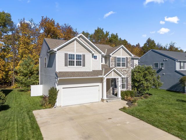 935 Kentucky Circle, Marysville, OH 43040