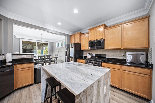 935 Kentucky Circle, Marysville, OH 43040