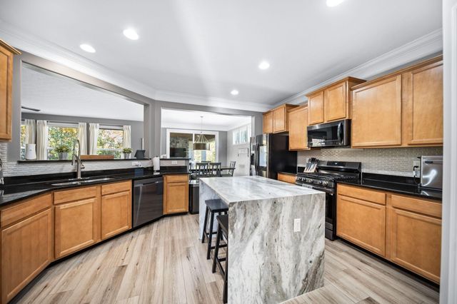 935 Kentucky Circle, Marysville, OH 43040