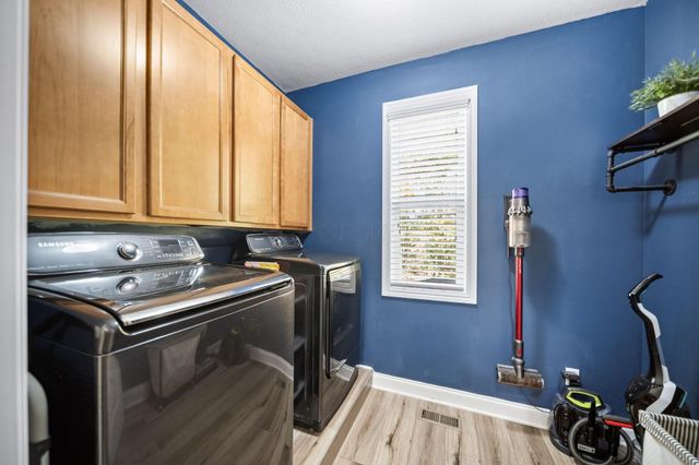 935 Kentucky Circle, Marysville, OH 43040