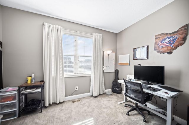 935 Kentucky Circle, Marysville, OH 43040