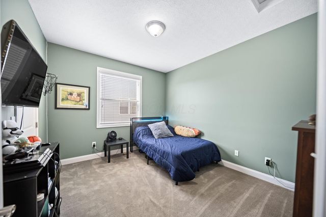 935 Kentucky Circle, Marysville, OH 43040