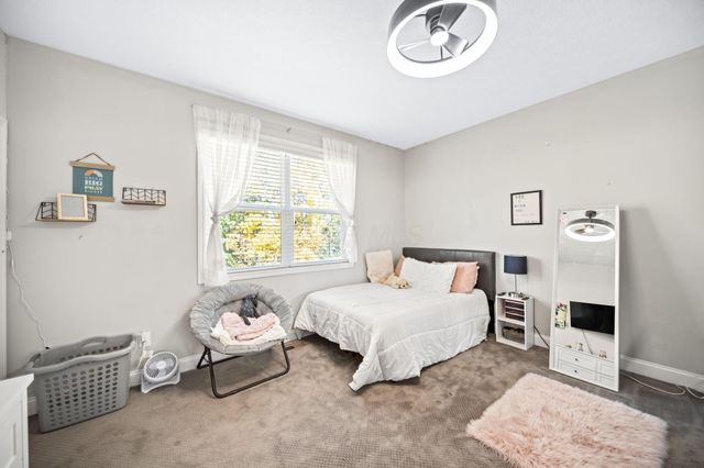 935 Kentucky Circle, Marysville, OH 43040