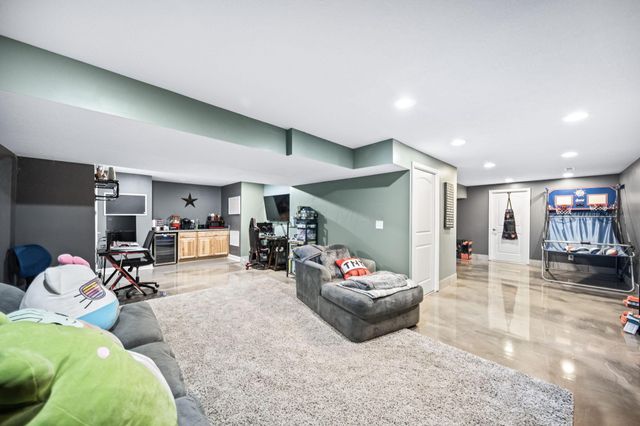 935 Kentucky Circle, Marysville, OH 43040