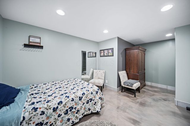 935 Kentucky Circle, Marysville, OH 43040