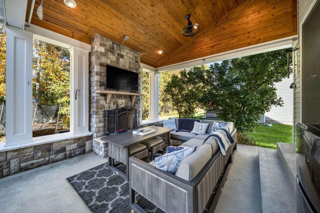 935 Kentucky Circle, Marysville, OH 43040