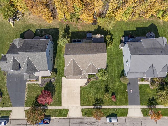 935 Kentucky Circle, Marysville, OH 43040