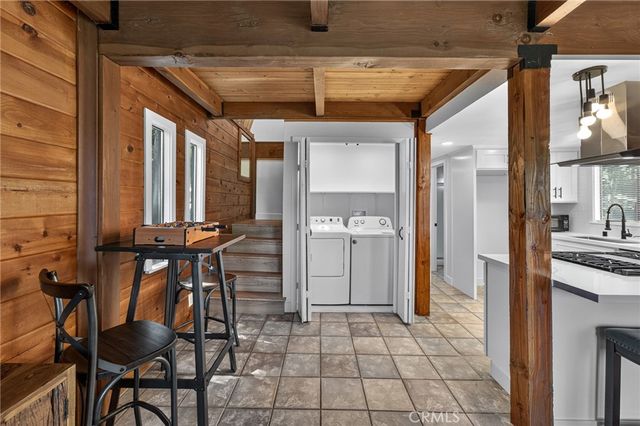 27067 Overlook Lane, Lake Arrowhead, CA 92352