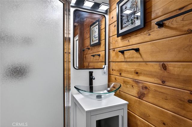 27067 Overlook Lane, Lake Arrowhead, CA 92352