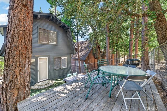 27067 Overlook Lane, Lake Arrowhead, CA 92352