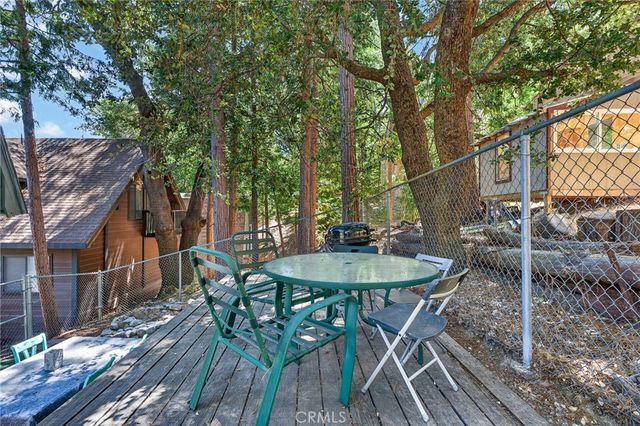 27067 Overlook Lane, Lake Arrowhead, CA 92352