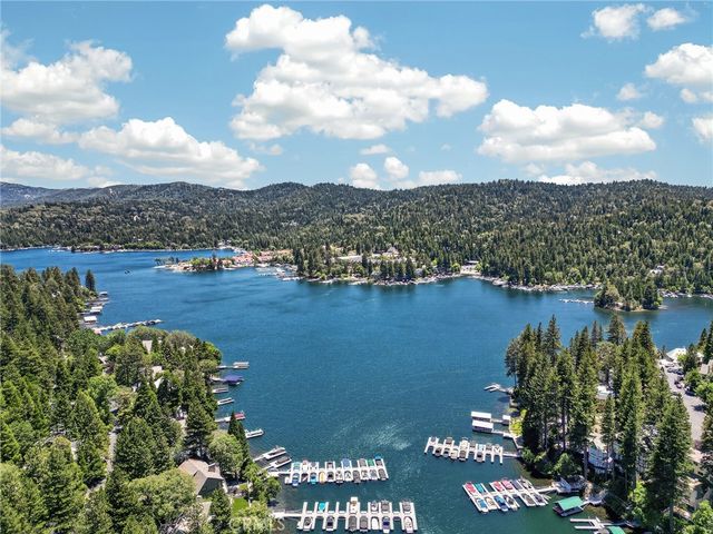 27067 Overlook Lane, Lake Arrowhead, CA 92352