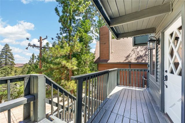 27067 Overlook Lane, Lake Arrowhead, CA 92352