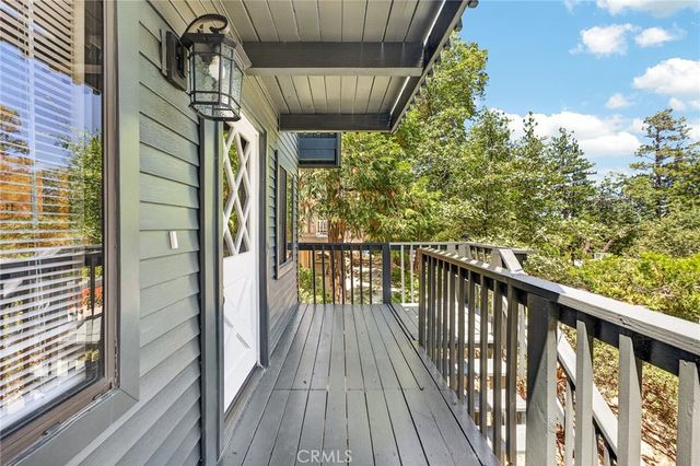 27067 Overlook Lane, Lake Arrowhead, CA 92352