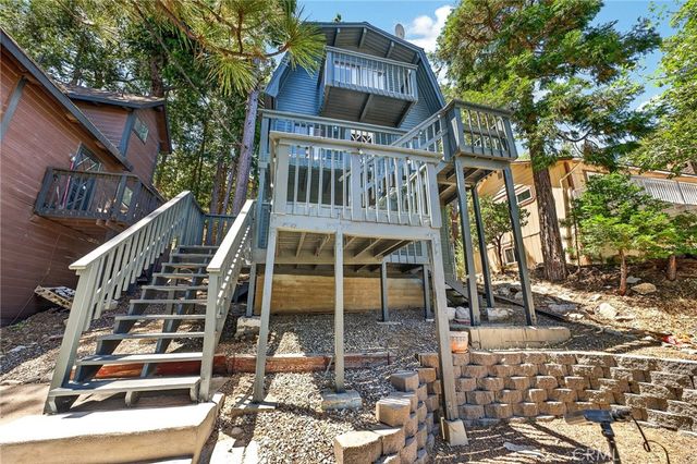 27067 Overlook Lane, Lake Arrowhead, CA 92352