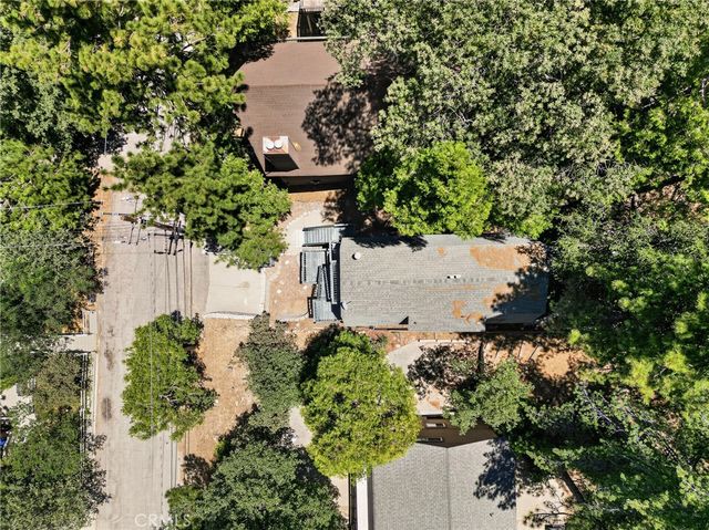 27067 Overlook Lane, Lake Arrowhead, CA 92352