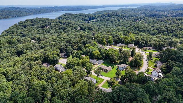 6613 White Sands Lane, Hixson, TN 37343