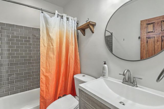 3 Strawberry Lane, Charleston, SC 29403