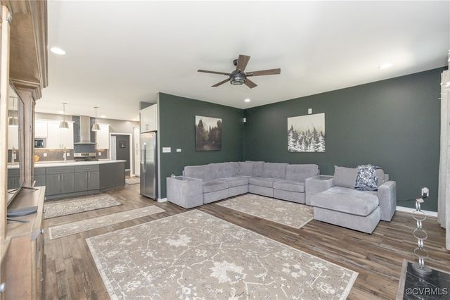 1230 Walthall Creek Dr, Chesterfield, VA 23834