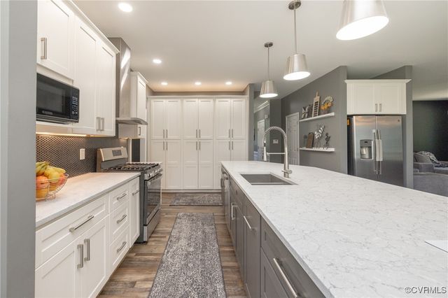1230 Walthall Creek Dr, Chesterfield, VA 23834