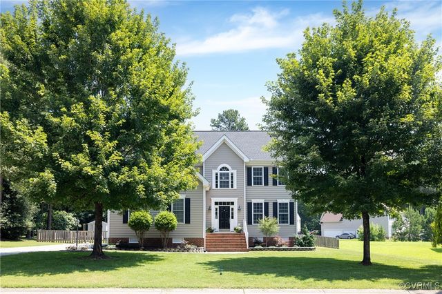 1230 Walthall Creek Dr, Chesterfield, VA 23834