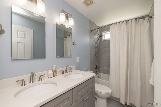 1230 Walthall Creek Dr, Chesterfield, VA 23834