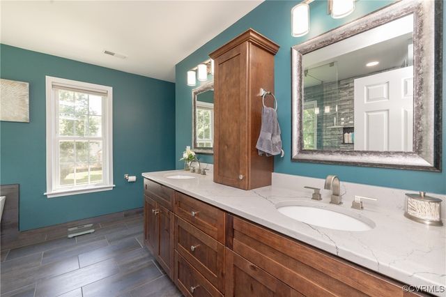 1230 Walthall Creek Dr, Chesterfield, VA 23834