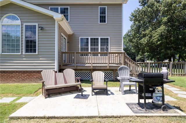 1230 Walthall Creek Dr, Chesterfield, VA 23834