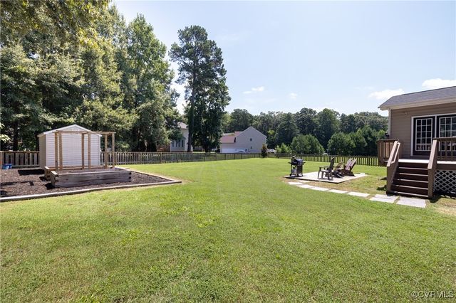 1230 Walthall Creek Dr, Chesterfield, VA 23834