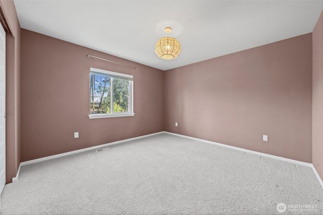 15025 Olympic Loop E, Bonney Lake, WA 98391