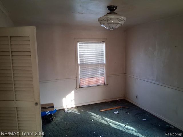 19211 Pierson Street, Detroit, MI 48219